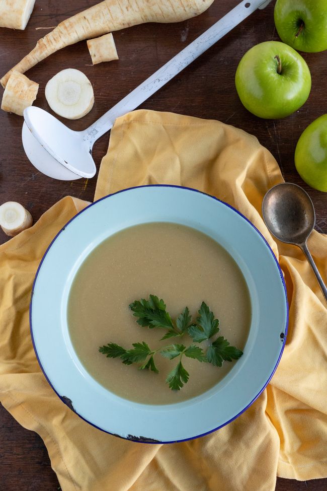 Parsnip & Apple Soup